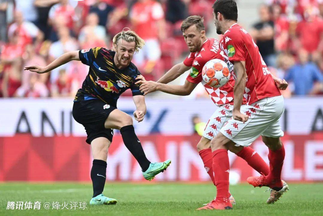 开云体育官网-莱比锡红牛欲在主场对阵斯图加特，赢下比赛的简单介绍