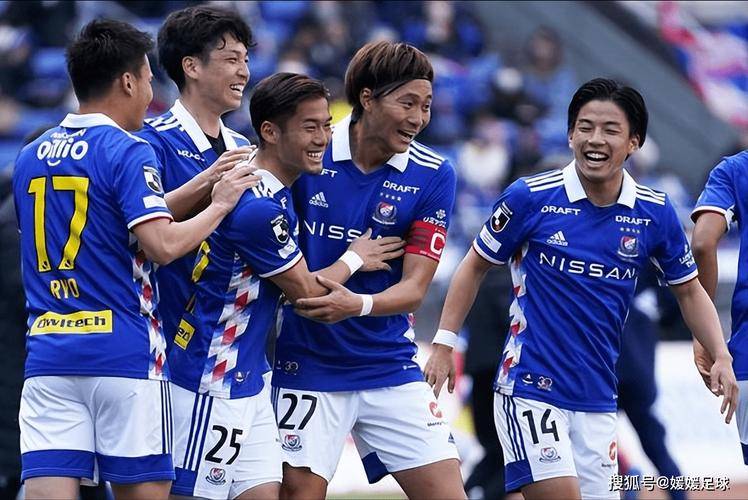 开云体育app-紧张足球比赛中球队表现出色，势如破竹的简单介绍