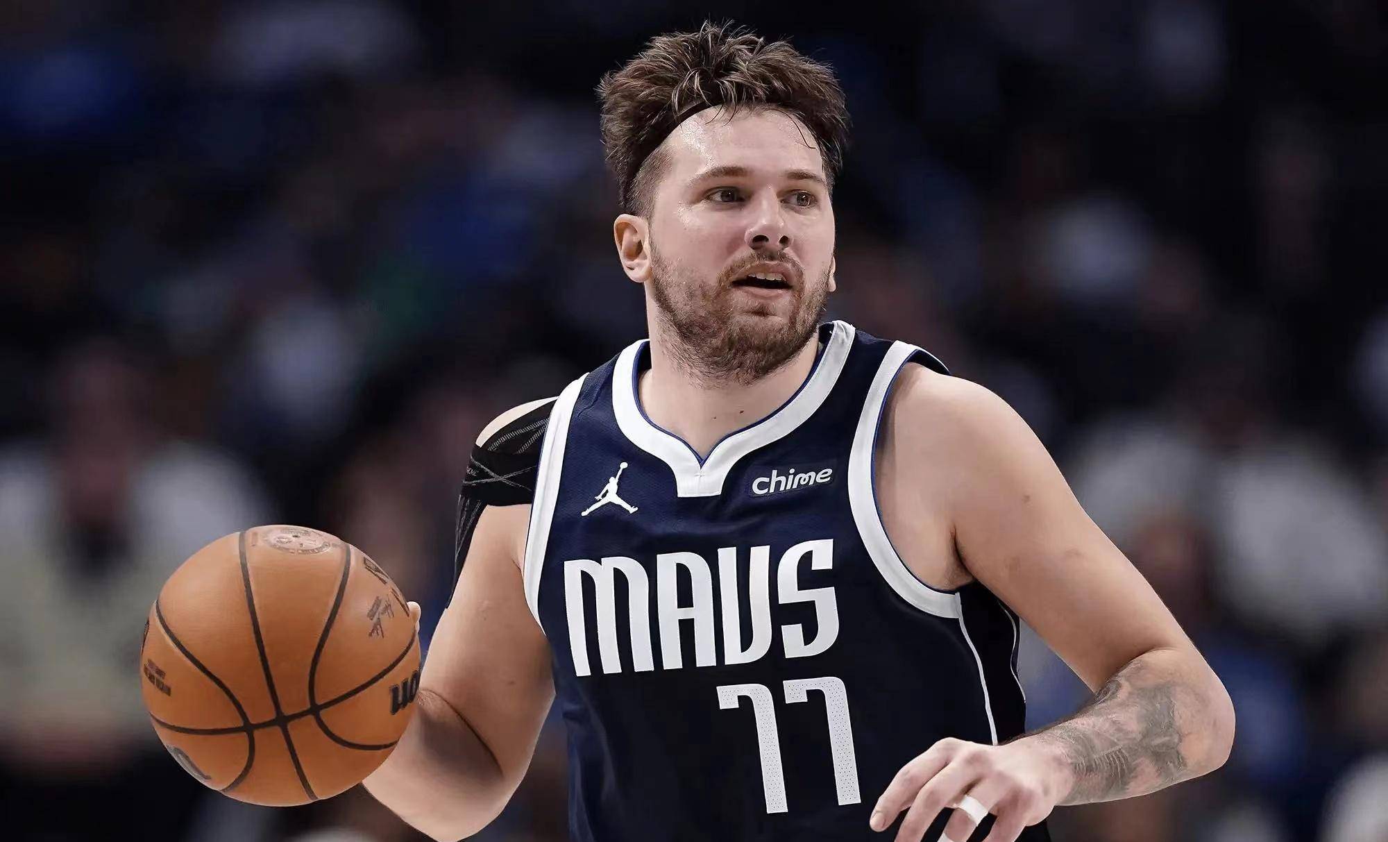 开云体育在线-克里斯塔尔宫战平斯托克城，积分榜位置保持不变的简单介绍