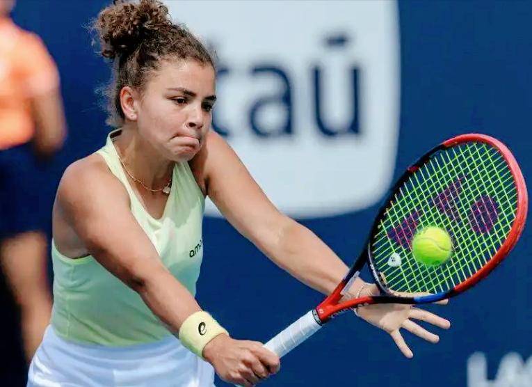 里尔后卫犯规造点，导致对手反超比分的简单介绍