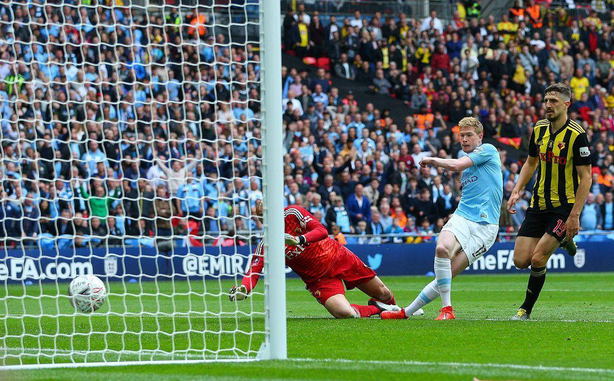 关于奥格斯堡客场挣扎取胜,成功保住三分的信息 关于奥格斯堡客场挣扎取胜,成功保住三分的信息