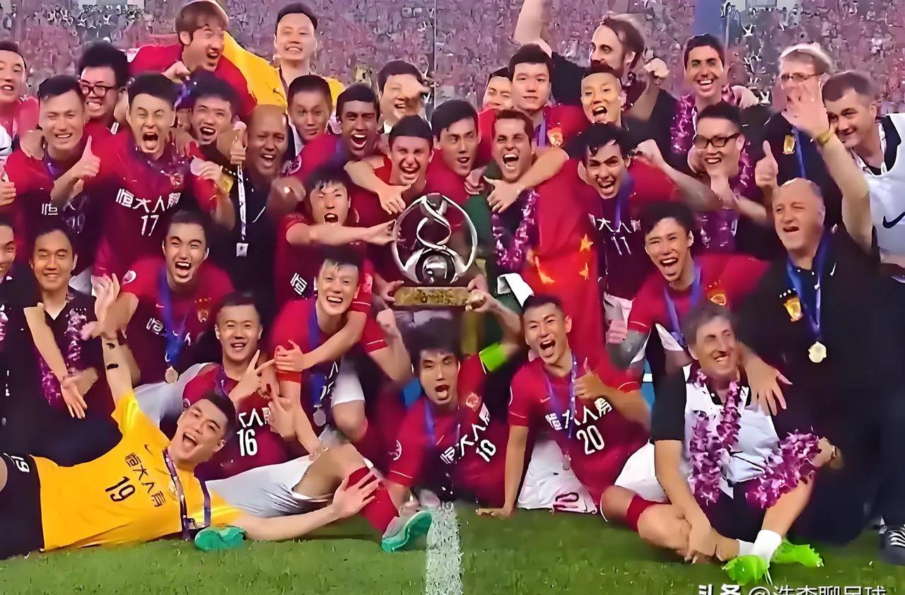 顶级球队实力碰撞，赛场内外都是精彩