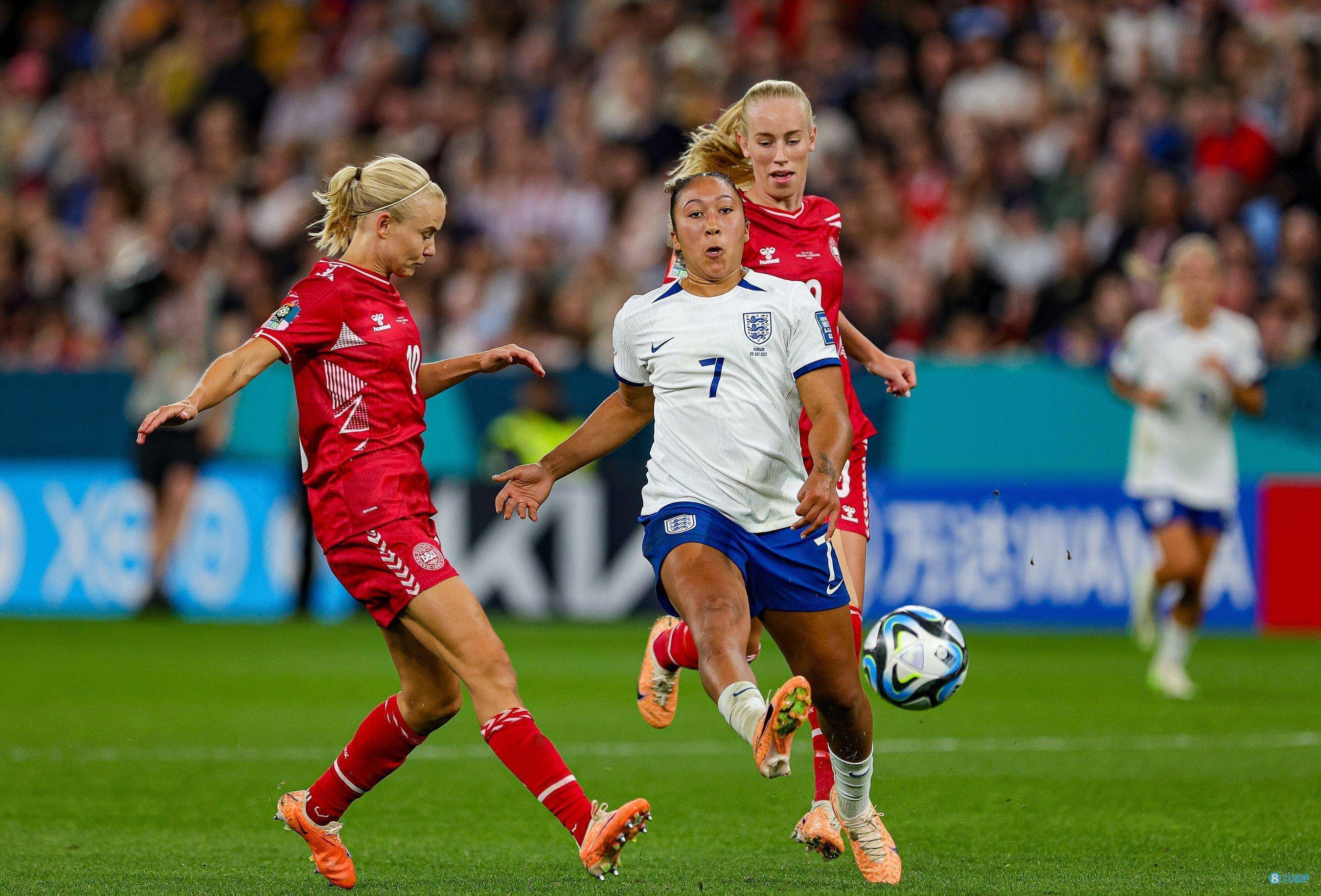 第一轮比赛中,英格兰女足遭遇意外失利的简单介绍 第一轮比赛中,英格兰女足遭遇意外失利的简单介绍