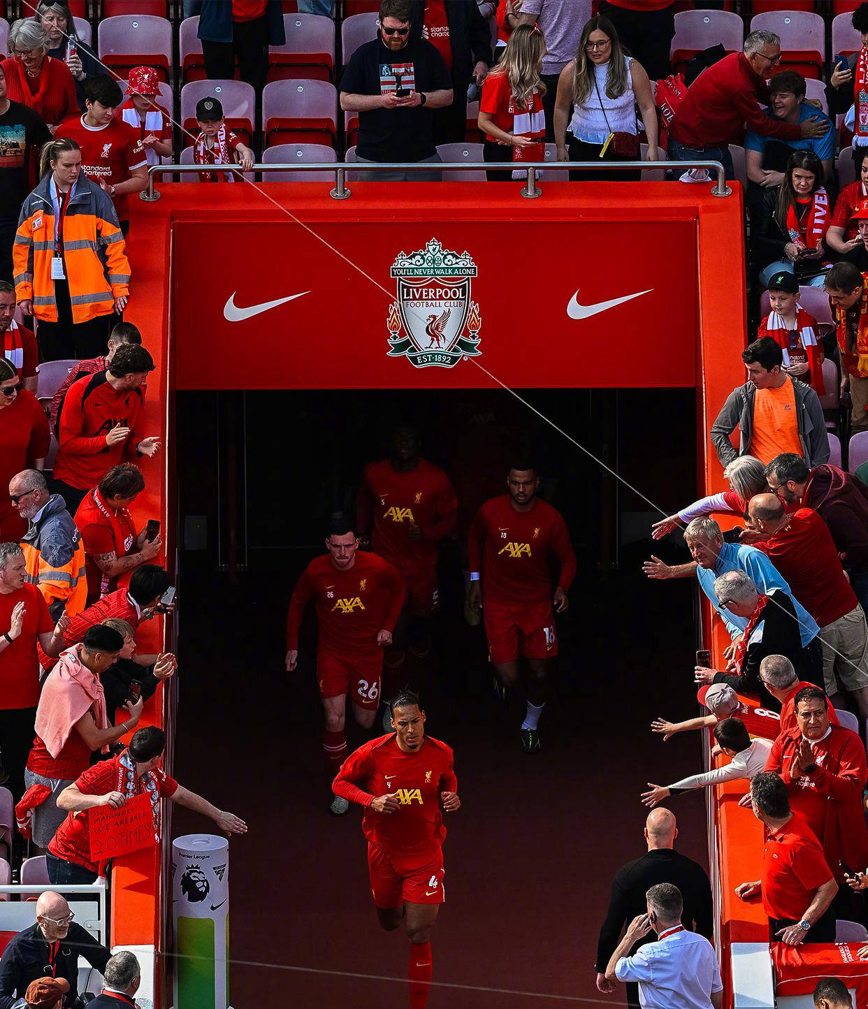 利物浦战胜米兰，成功晋级下一轮的简单介绍