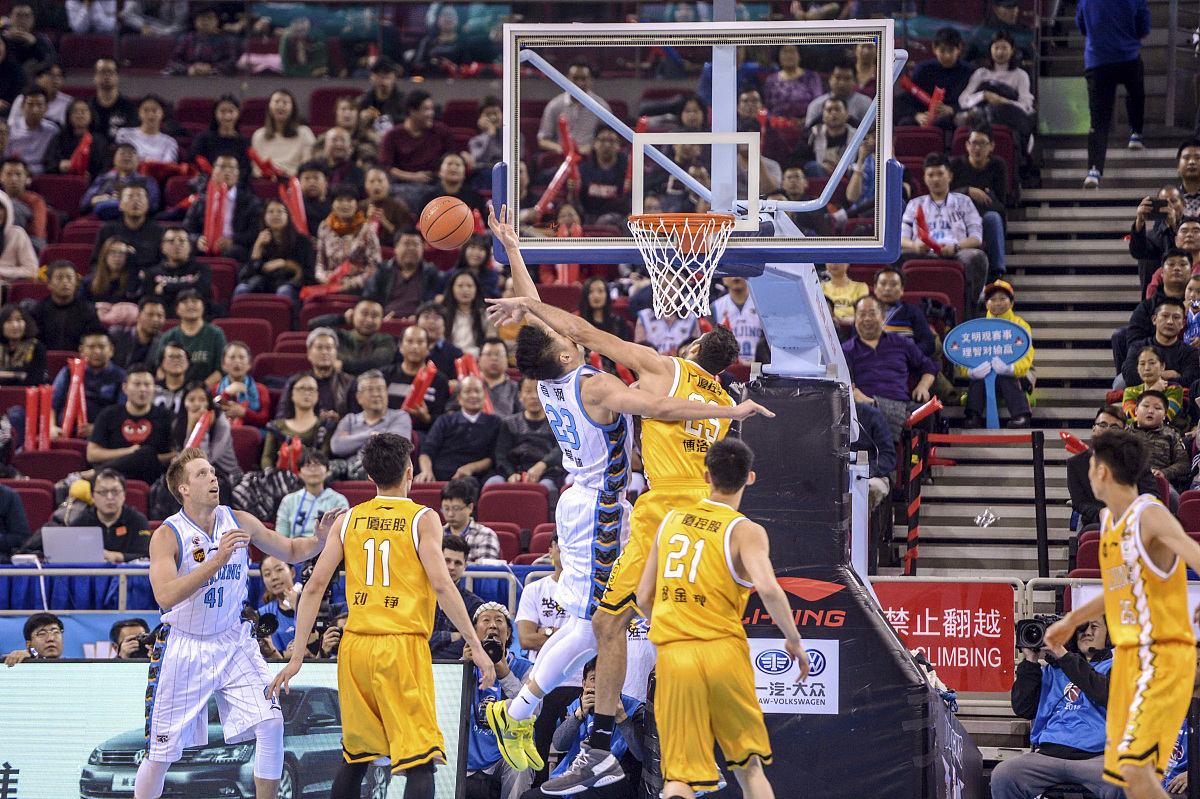 体育比赛成为众多球迷关注焦点