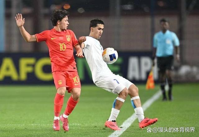 精彩足球赛事中,一支球队瞬间逆袭取得胜利 精彩足球赛事中,一支球队瞬间逆袭取得胜利