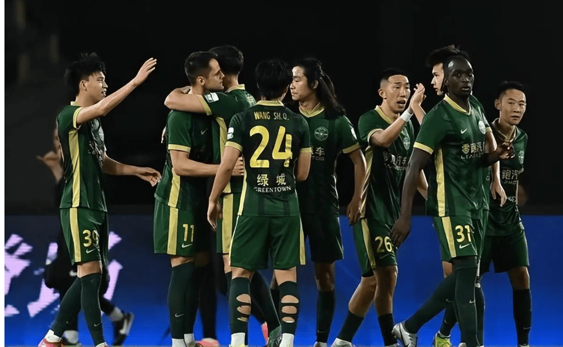 杭州绿城队员表现出色,击败对手获胜的简单介绍 杭州绿城队员表现出色,击败对手获胜的简单介绍