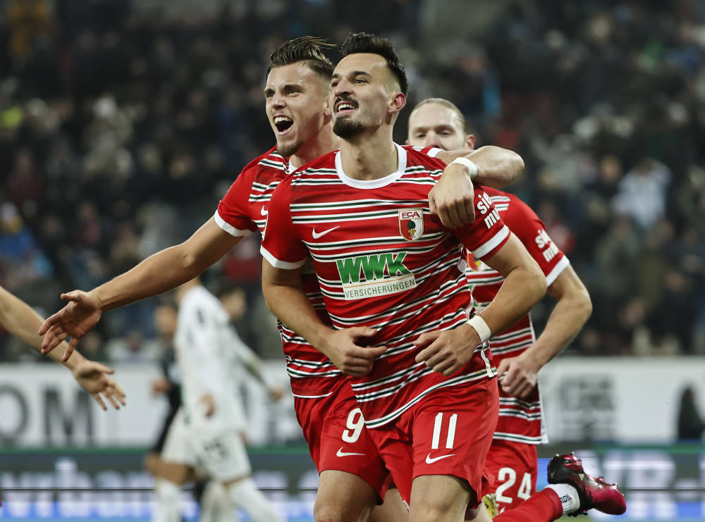 开云官网-奥格斯堡势如破竹,连胜势头持续追赶领先者的简单介绍