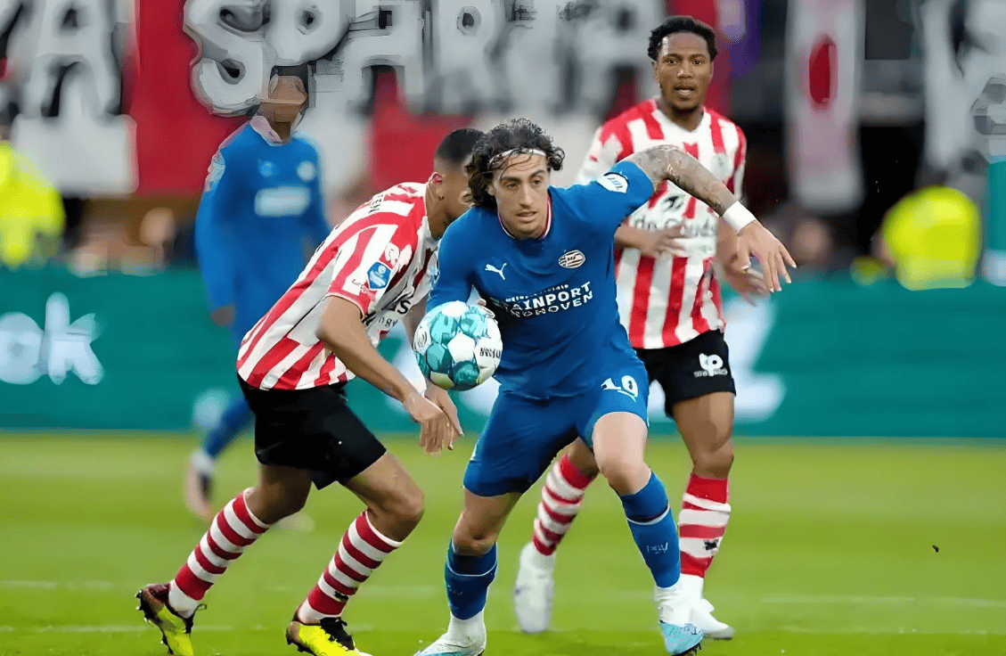 阿贾克斯进球最多,领跑荷甲联赛 阿贾克斯进球最多,领跑荷甲联赛