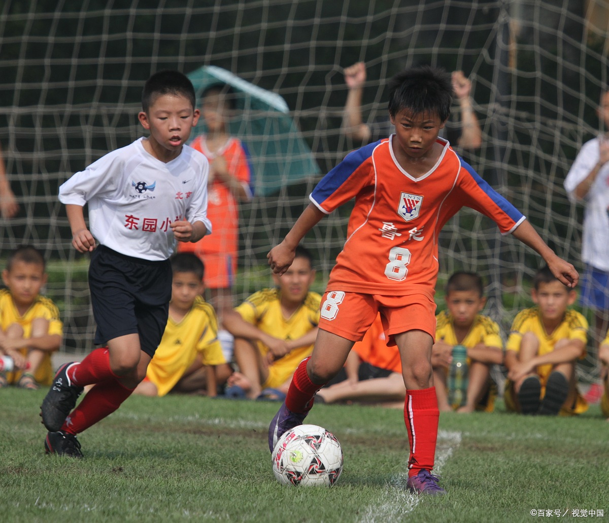 开云下载-关于中国国内足球赛事激烈角逐,球员发挥亮眼的信息