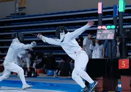 拉脱维亚击剑名将古鲁夺得男子佩剑冠军