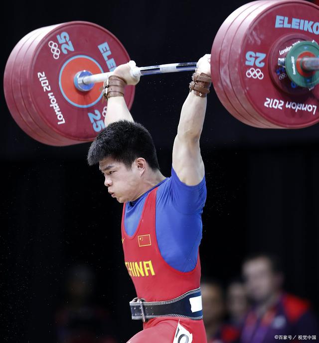 举重比赛再掀风云，争夺激烈的简单介绍