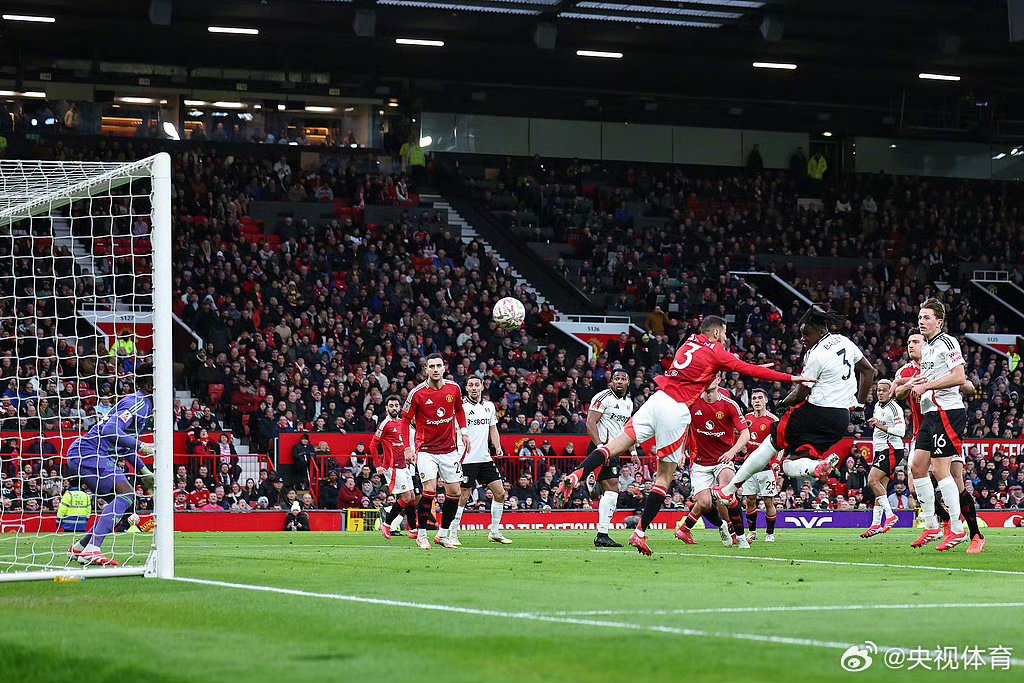 开云体育官方网站-曼联豪取胜利,实力占据上风!的简单介绍