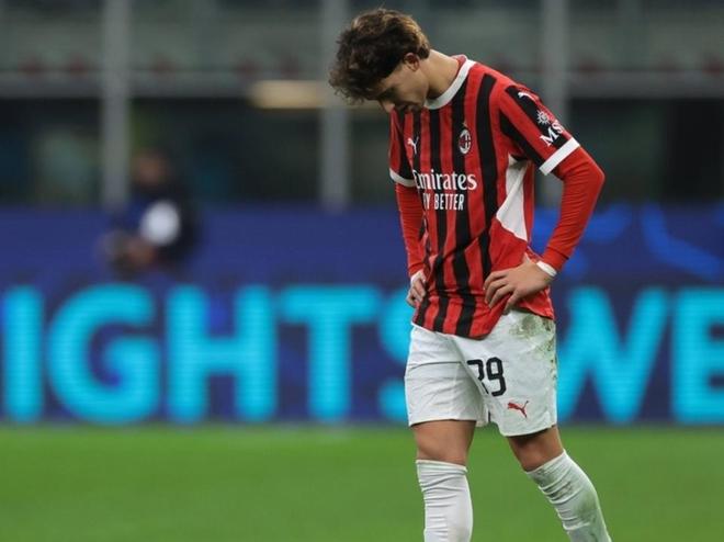 尤文图斯遗憾出局,球迷哀叹连年阴霾 尤文图斯遗憾出局,球迷哀叹连年阴霾