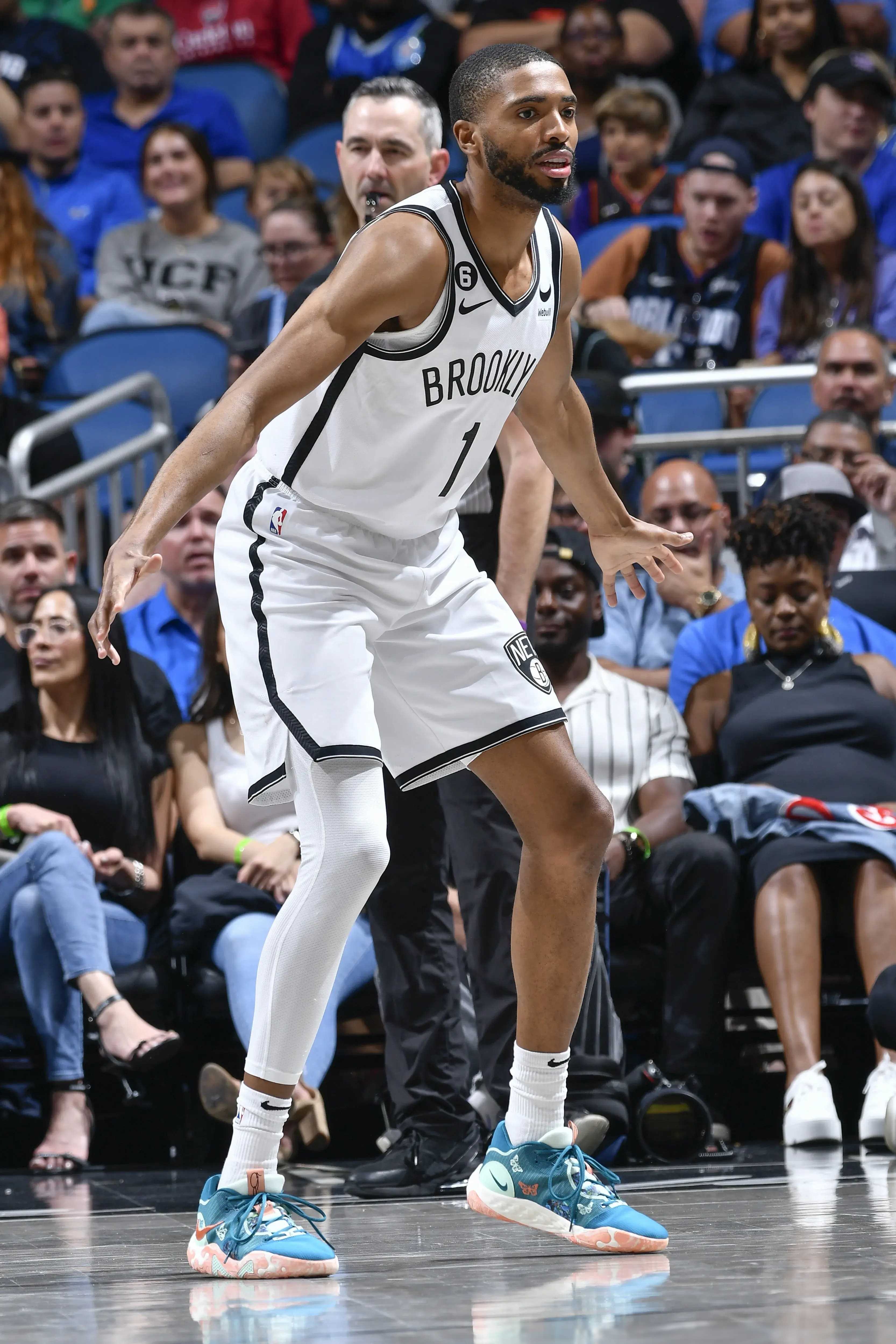 公牛客场力克篮网，双王对决上演绝杀战