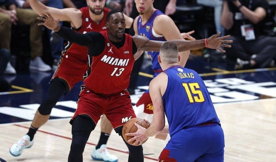 热火全队崩溃呼声不断,管理层延迟调整不容忽视 热火全队崩溃呼声不断,管理层延迟调整不容忽视