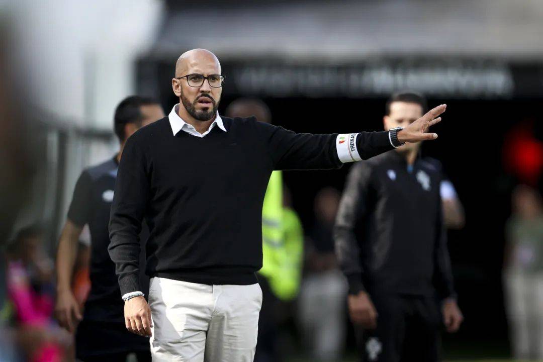 开云下载-葡超豪门换帅,新主帅掌舵挑战联赛