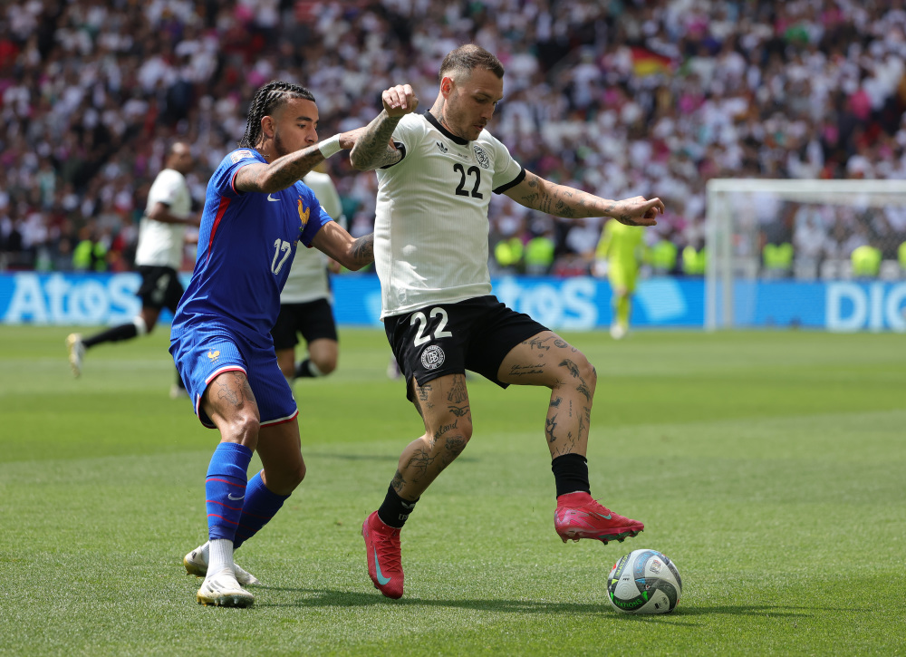 欧国联打响收官战，球员斗志昂扬的简单介绍