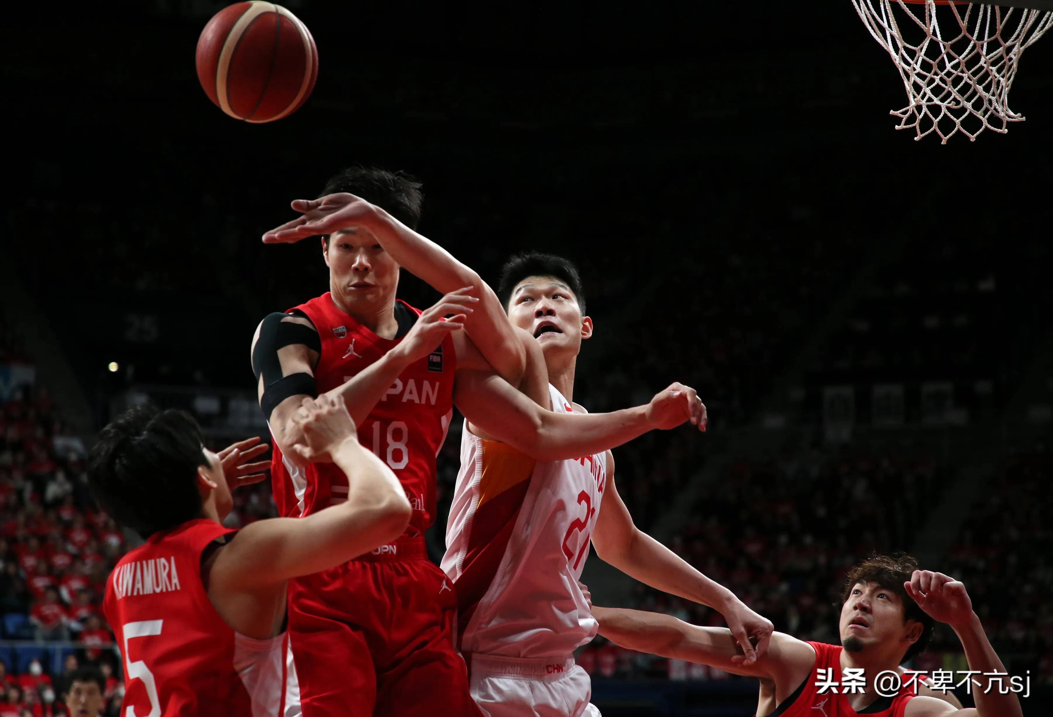 湖南隆裕男篮壮烈作战，险胜对手成功晋级