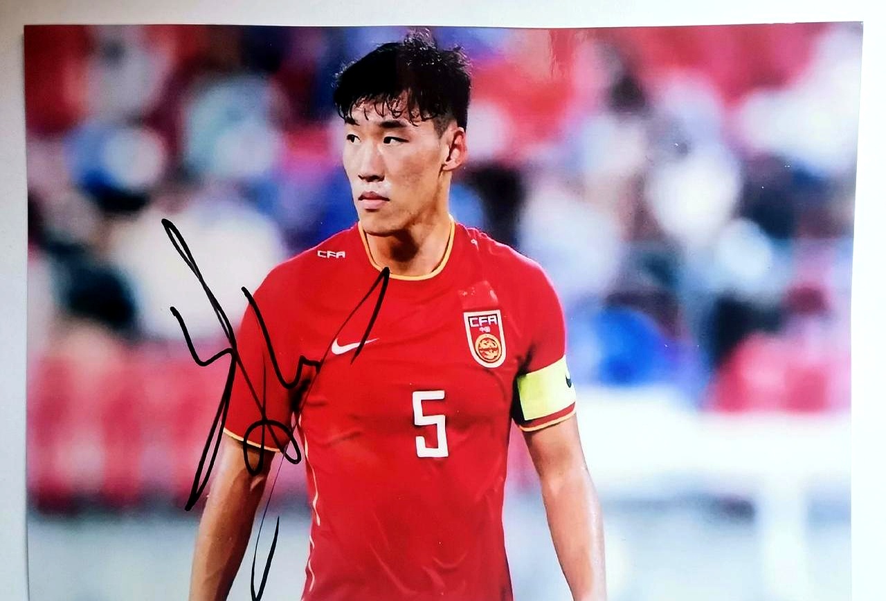 开云官网-球员个人表现突出,带领球队赢得胜利