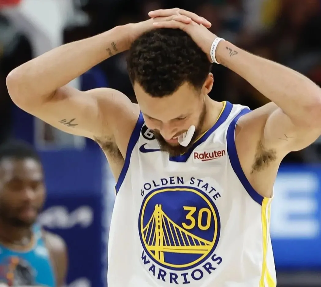 开云体育登录-重庆队卫冕之路坎坷,输掉关键战役