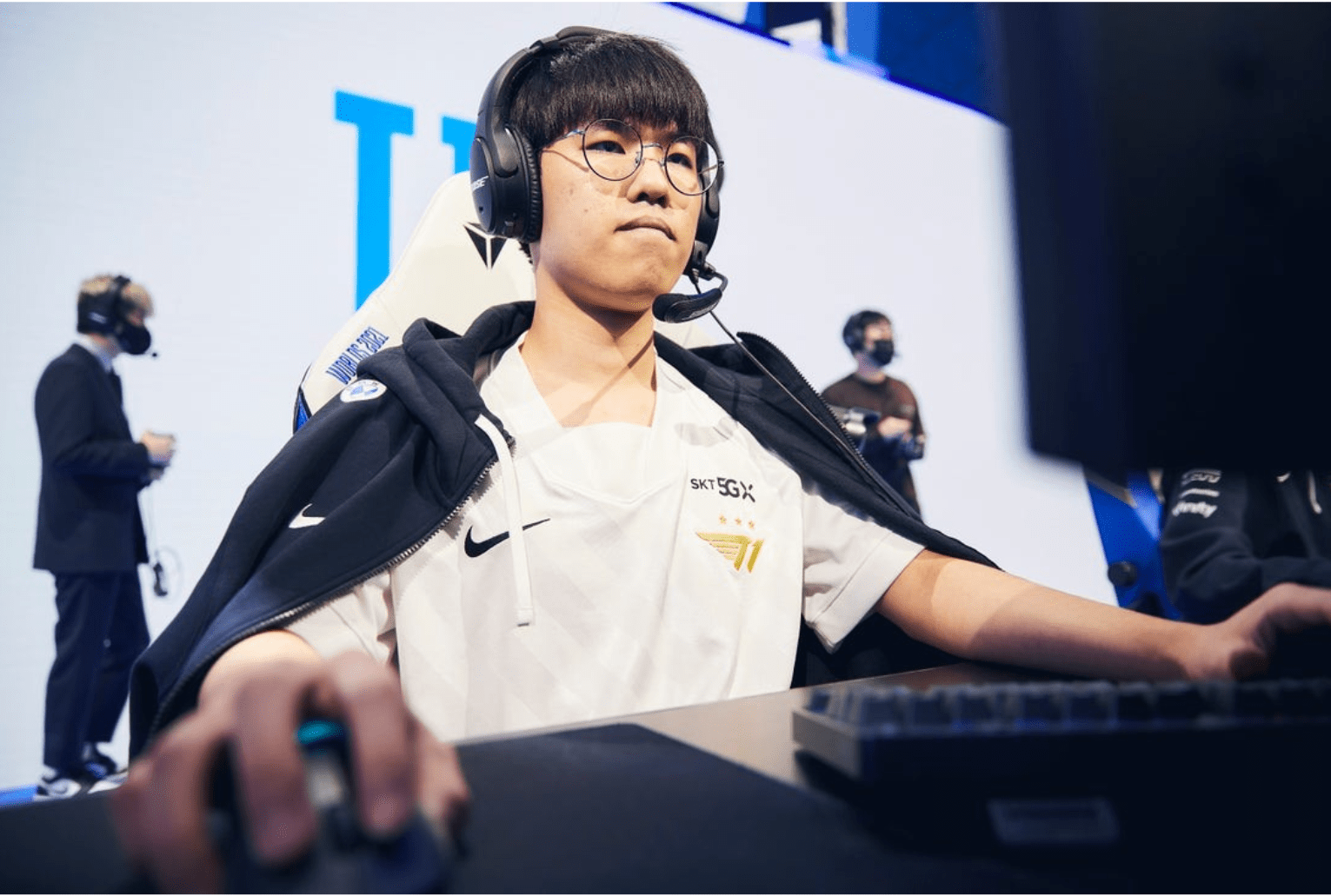 开云体育APP下载-C9力克DK,Keria操刀奇招英雄翻盘宿命之战入围赛,锁定晋级资格