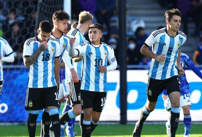 阿根廷队迄今赢得两枚金牌，声名显赫