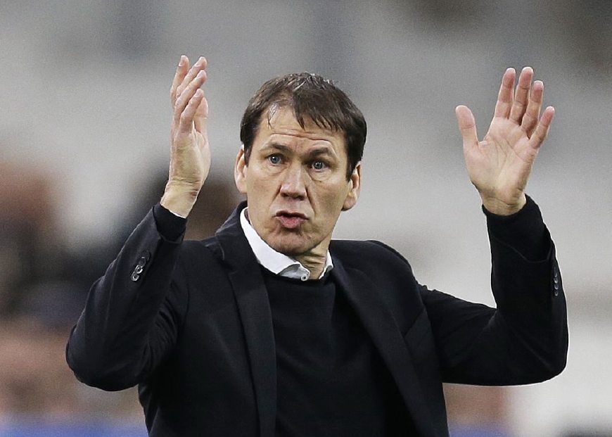 开云体育官方网站-法甲夺冠秘辛:坚韧不拔的冠军追逐之旅