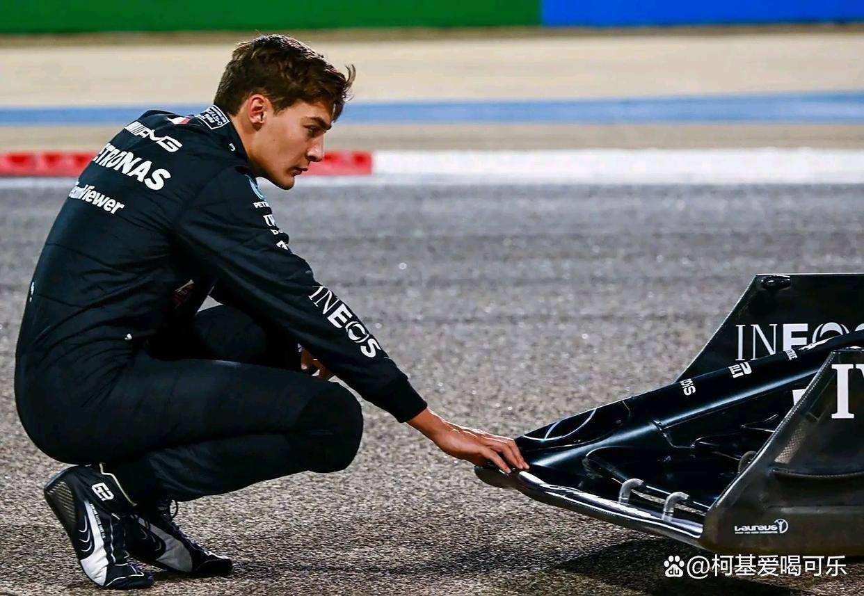 梅赛德斯险胜红牛二队,拉塞尔点燃赛场的简单介绍 梅赛德斯险胜红牛二队,拉塞尔点燃赛场的简单介绍