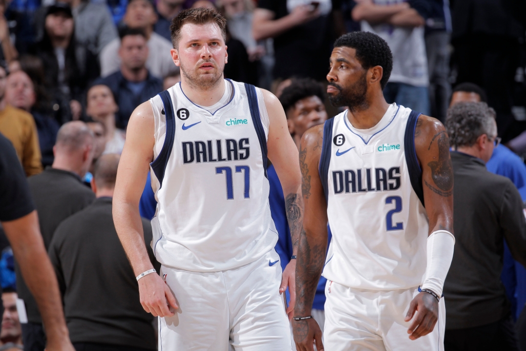 关于76人完胜独行侠，布伦森关键制胜的信息