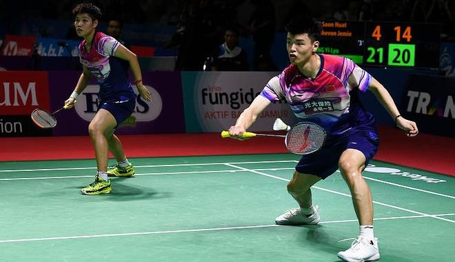 包含印尼队翻盘马来西亚队,黄鸭组合关键制胜的词条 包含印尼队翻盘马来西亚队,黄鸭组合关键制胜的词条